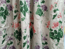 Load image into Gallery viewer, Pale b/g with pink &amp; lilac florals, lined &amp; I/L, 3609a
