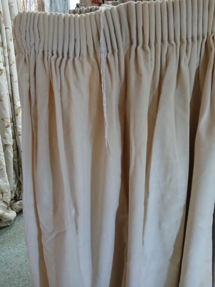 Plain cream velour, lined, 3772e